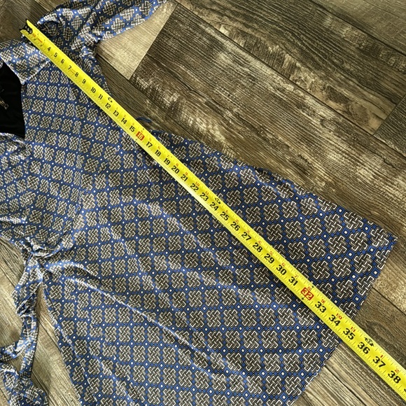 LAUNDY BY SHElLLI SEGAL BEAUTIFUL DRESS, SIZE MEDIUM - Picture 9 of 11